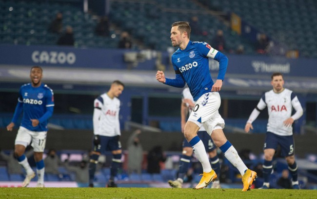 在亚洲杯中 在亚洲杯中